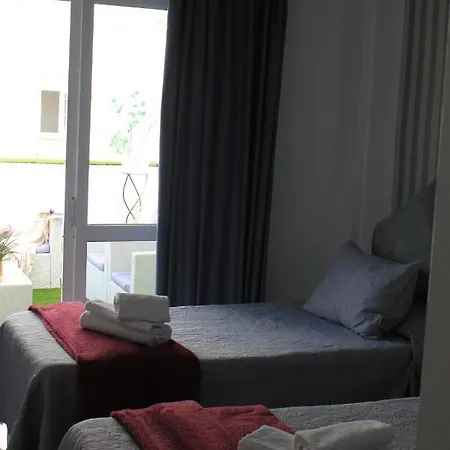 Capitan 2 Centro * Fuengirola