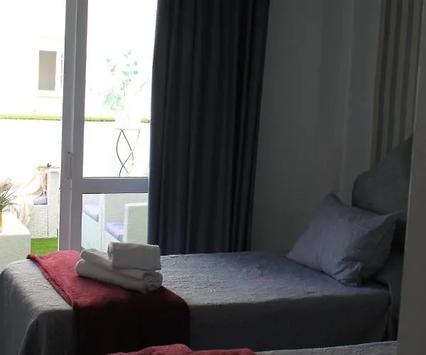 Capitan 2 Centro * 丰希罗拉